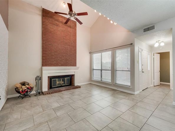 8404  Forest Lane  1305, Dallas Texas 75243