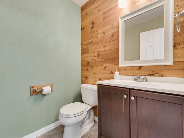 8404  Forest Lane  1305, Dallas Texas 75243