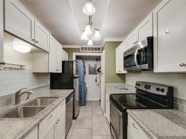 8404  Forest Lane  1305, Dallas Texas 75243