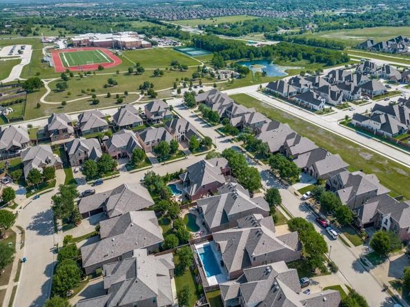 114  Crestbrook Drive , Rockwall Texas 75087