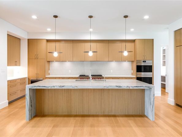 7522  Midbury Drive , Dallas Texas 75230