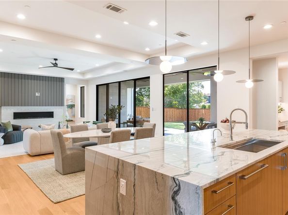 7522  Midbury Drive , Dallas Texas 75230