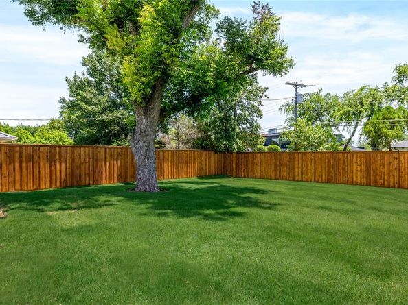7522  Midbury Drive , Dallas Texas 75230