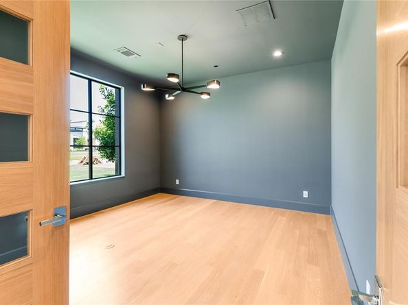 7522  Midbury Drive , Dallas Texas 75230