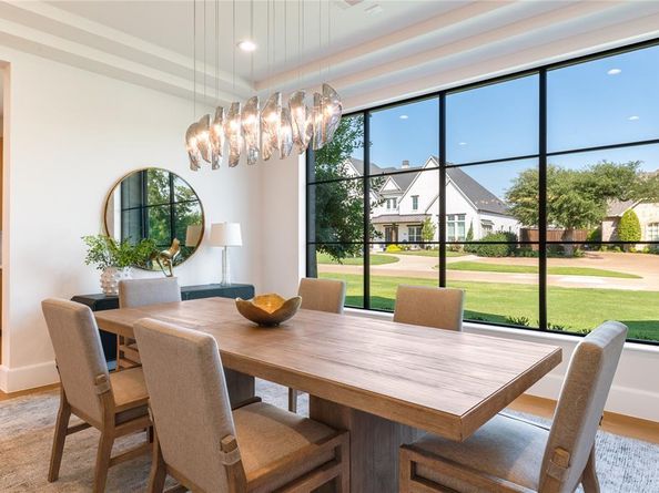 7522  Midbury Drive , Dallas Texas 75230