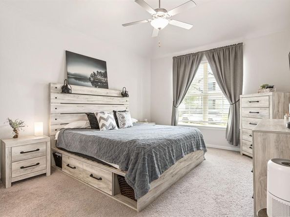 716  Lamp Post Lane , Argyle Texas 76226