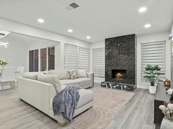 1916  Shorewood Drive , Grapevine Texas 76051