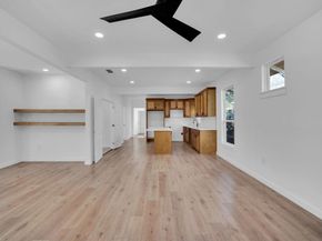 921  Hollywood Avenue , Dallas Texas 75208