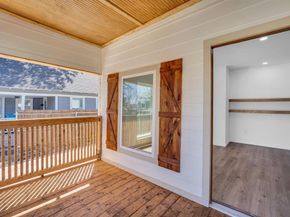 921  Hollywood Avenue , Dallas Texas 75208