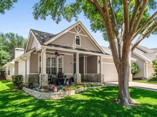 504  Landing Court , Grapevine Texas 76051