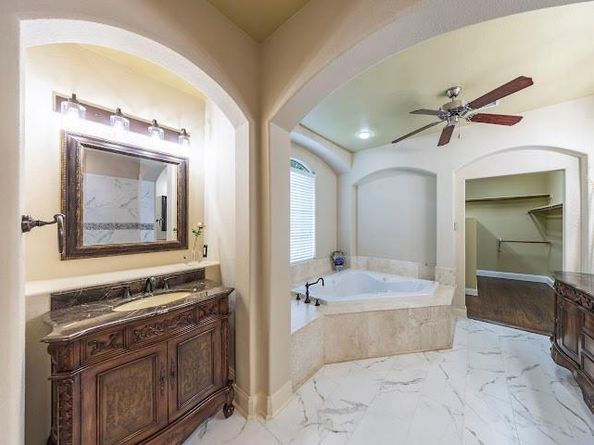1601  Chessington Lane , McKinney Texas 75072