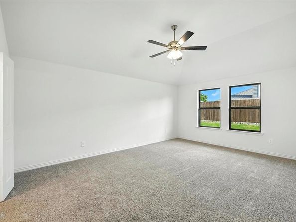 629  Mooney Drive , Saginaw Texas 76179