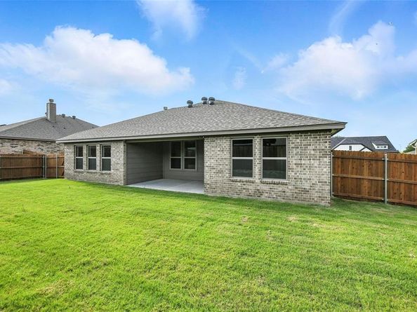 629  Mooney Drive , Saginaw Texas 76179