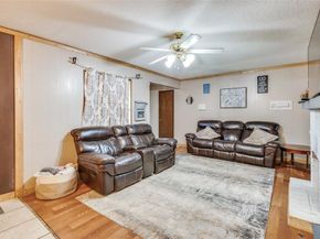 1033  Lydick Lane , River Oaks Texas 76114