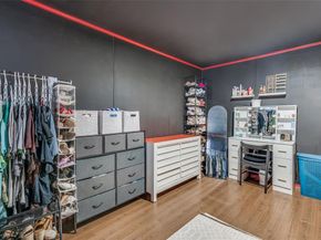 1033  Lydick Lane , River Oaks Texas 76114