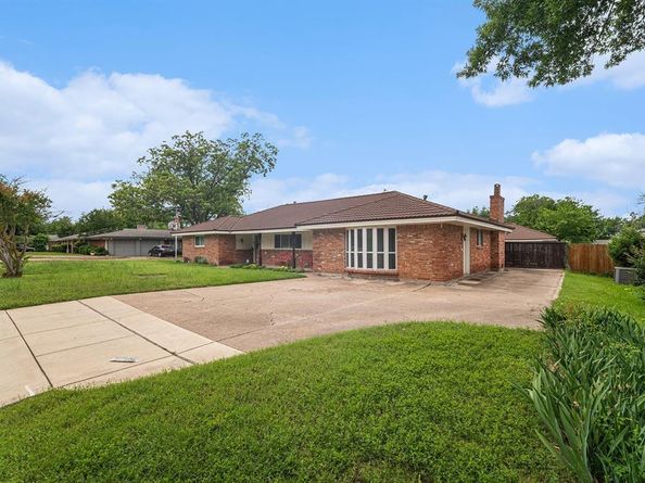 5816  Whitman Avenue , Fort Worth Texas 76133