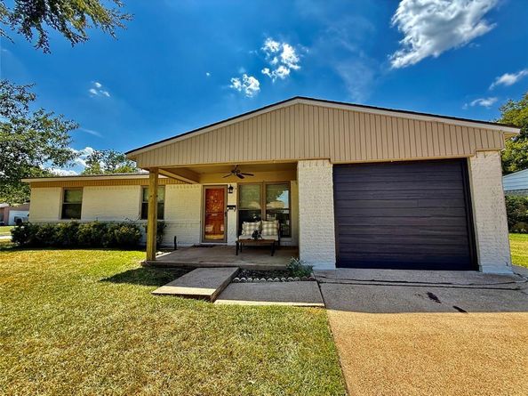 5001  San Marcus Drive , Mesquite Texas 75150
