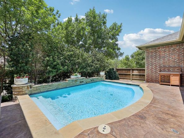 2301  Cardinal Boulevard , Carrollton Texas 75010