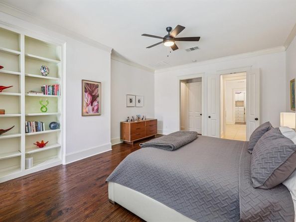 2301  Cardinal Boulevard , Carrollton Texas 75010