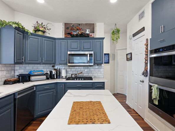 635  Ridgemont Drive , Allen Texas 75002