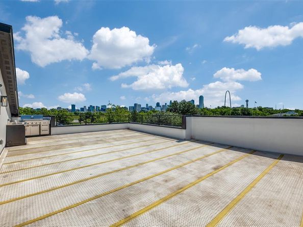 3321  Coronet Boulevard , Dallas Texas 75212