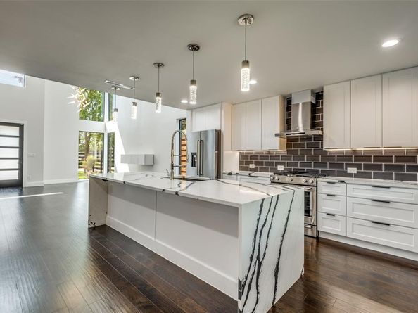 3321  Coronet Boulevard , Dallas Texas 75212