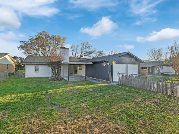 1809  Melrose Street , Garland Texas 75042