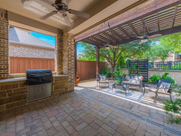 615  Brookstone Drive , Irving Texas 75039