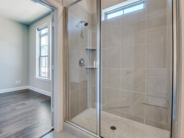 1044  Manacor Lane , Dallas Texas 75212