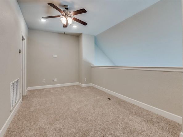 1044  Manacor Lane , Dallas Texas 75212