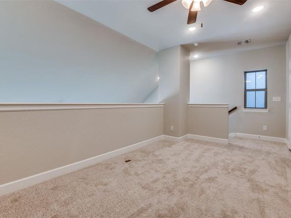 1044  Manacor Lane , Dallas Texas 75212