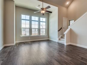 1044  Manacor Lane , Dallas Texas 75212