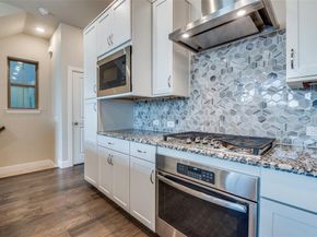 1044  Manacor Lane , Dallas Texas 75212