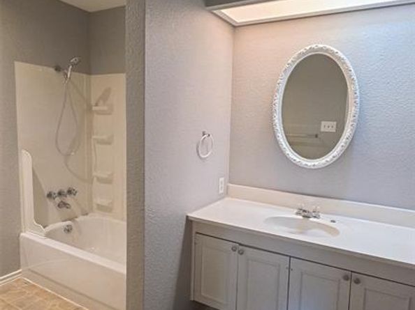 1805  Haymeadow  , Carrollton Texas 75007