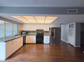 1805  Haymeadow  , Carrollton Texas 75007