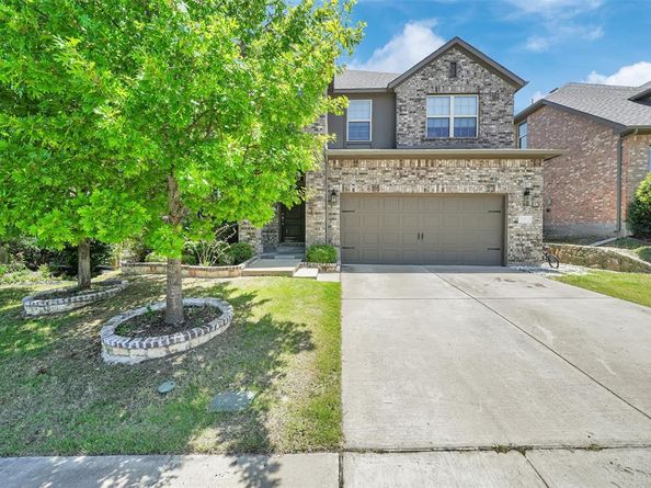 2410  Hillview Drive , Garland Texas 75043