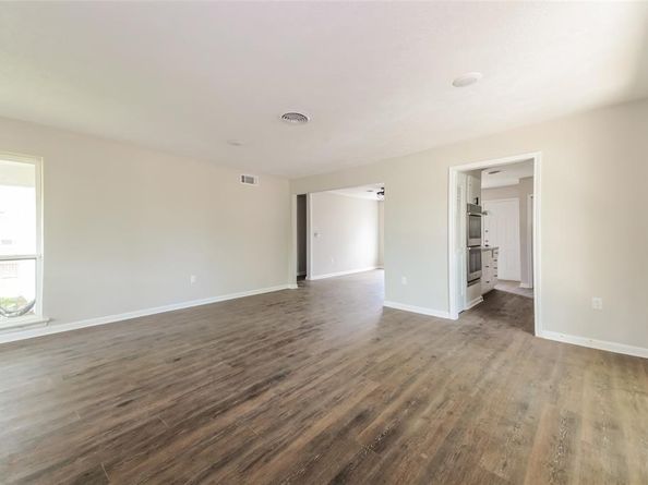 3209  Millmar Drive , Dallas Texas 75228