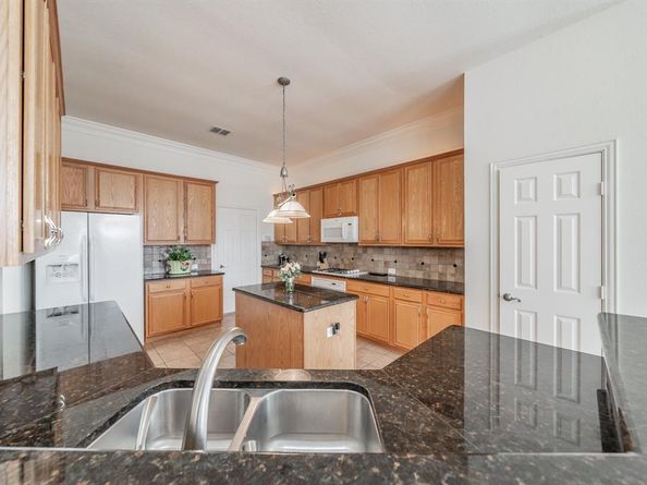 5325  Dove Creek Drive , Fort Worth Texas 76244