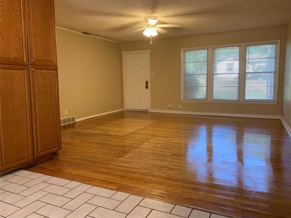3600  Katrine Street , Haltom City Texas 76117