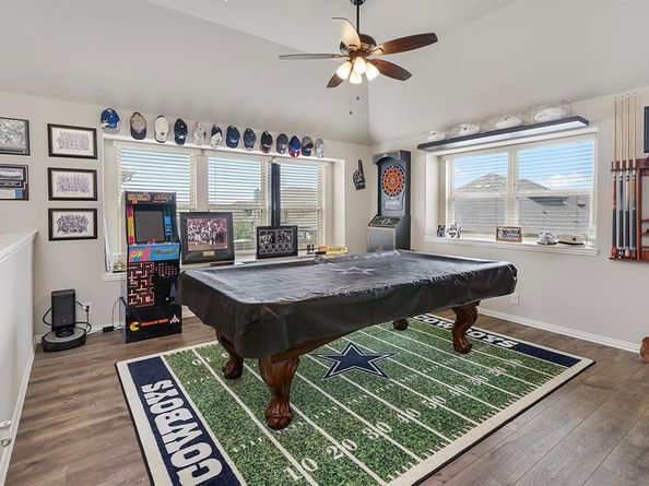 1709  George Lane , Little Elm Texas 75068