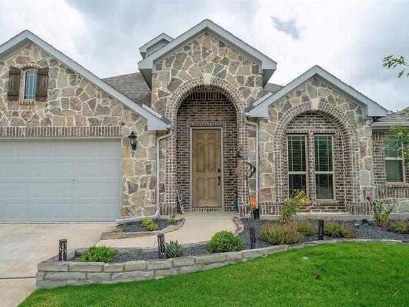 1709  George Lane , Little Elm Texas 75068