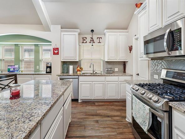 1709  George Lane , Little Elm Texas 75068