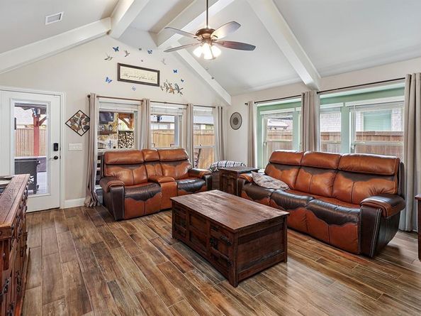 1709  George Lane , Little Elm Texas 75068