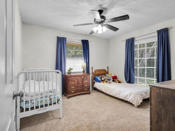1318  Paisley Drive , Arlington Texas 76015