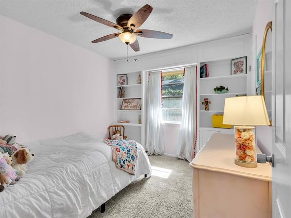 1318  Paisley Drive , Arlington Texas 76015