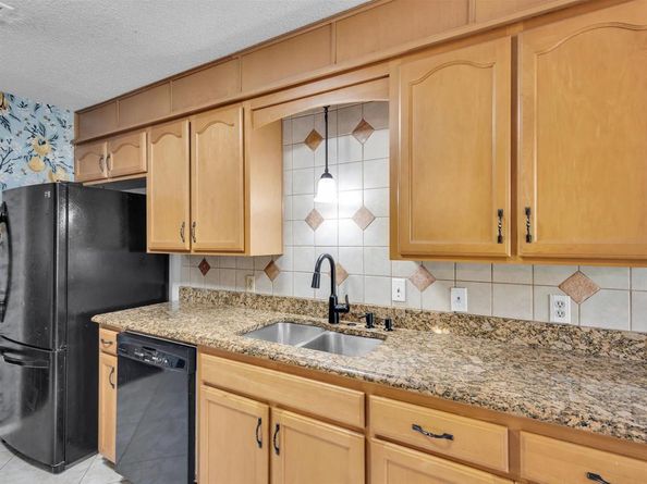 1318  Paisley Drive , Arlington Texas 76015
