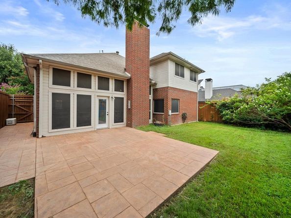 14633  Lakecrest Drive , Addison Texas 75001