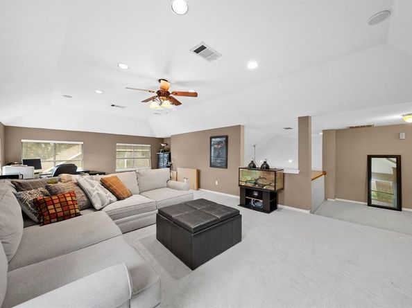 14633  Lakecrest Drive , Addison Texas 75001