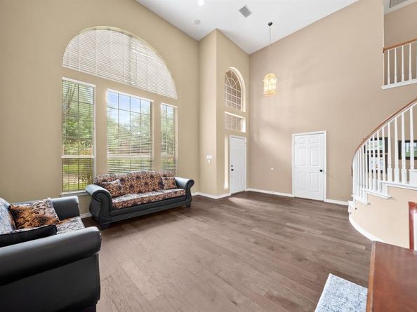 14633  Lakecrest Drive , Addison Texas 75001