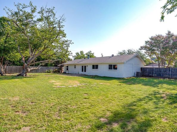 1132  John Reagan Street , Benbrook Texas 76126